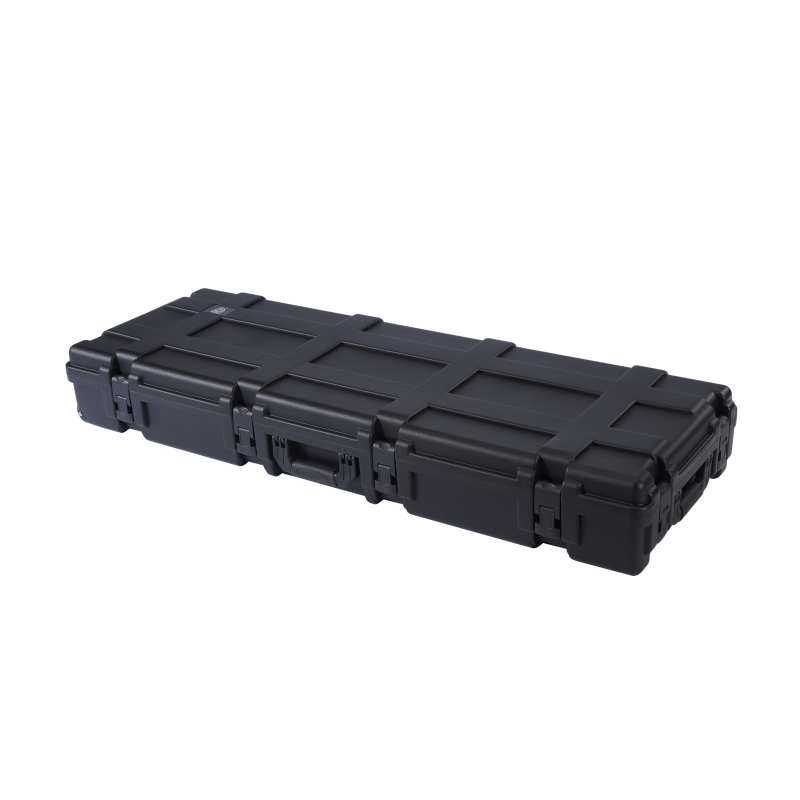 What are the key factors to pay attention to when choosing a gun protective long case?